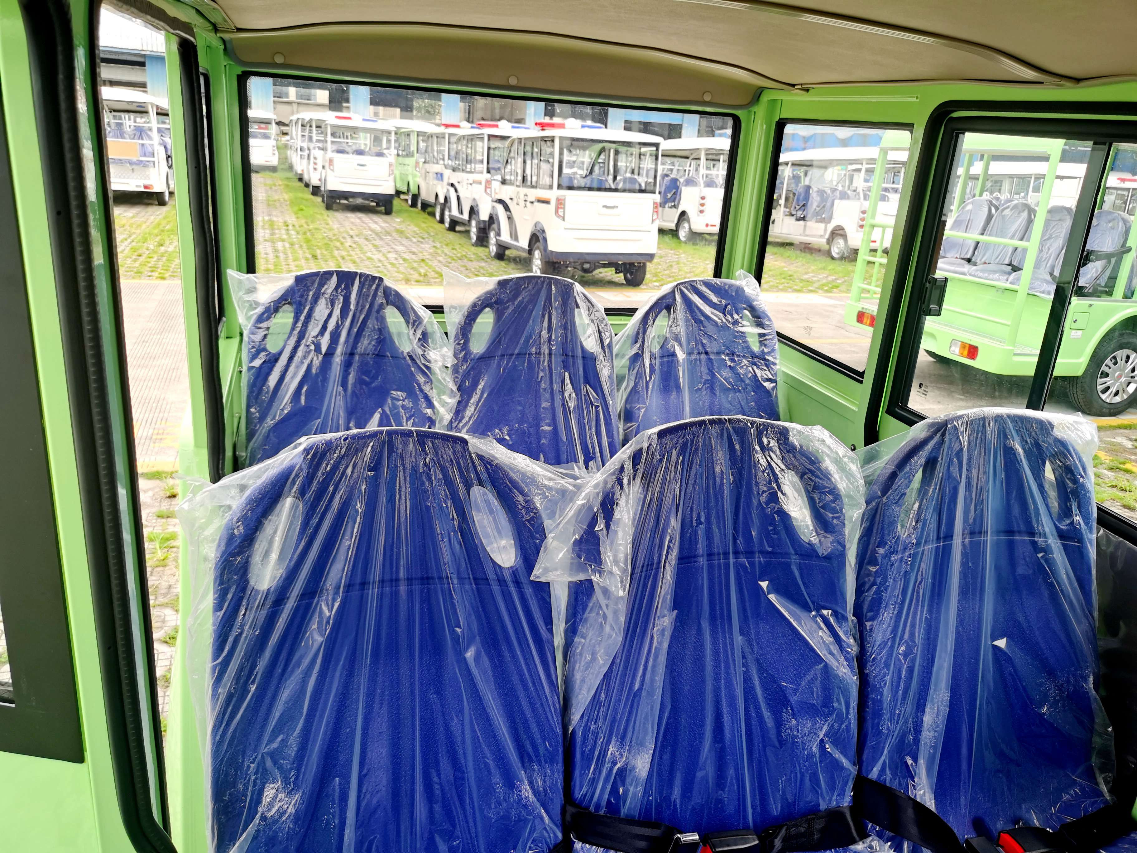 五菱M系列8座敞开式观光车