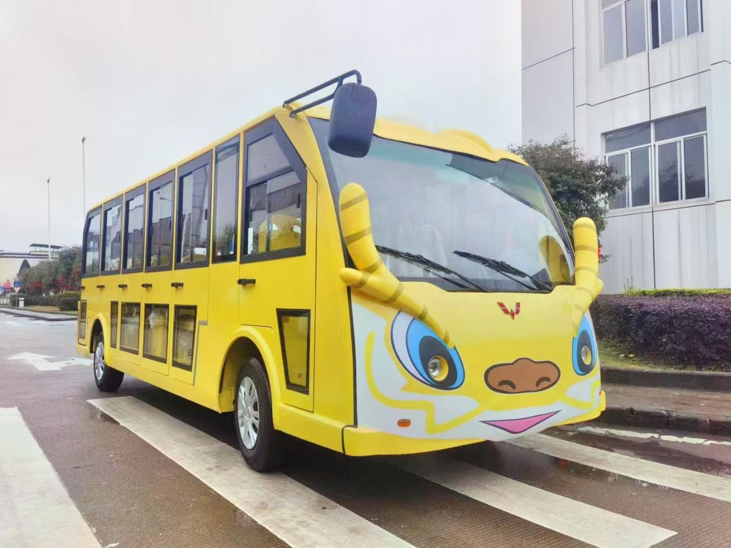 五菱卡通车